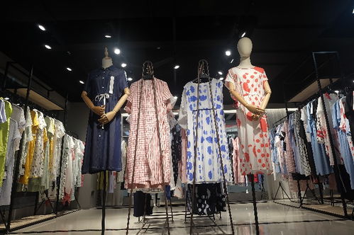 精致個性，潮牌折扣 揭秘品牌女裝批發的制勝之道